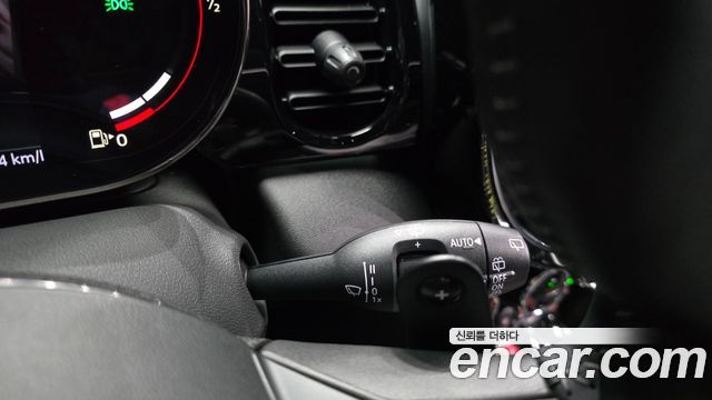 Mini Cooper 2022 — photo 28