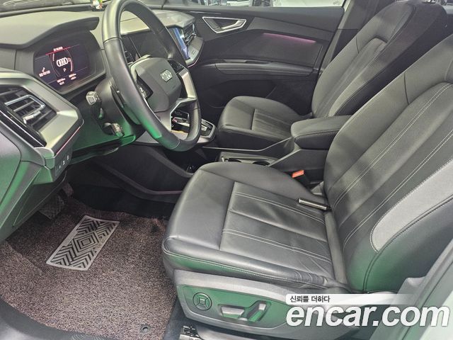 Audi Q4 e-tron 2022 — photo 10