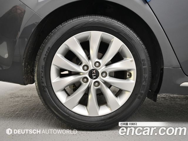 Kia K5 2018 — photo 5