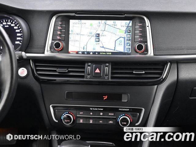 Kia K5 2018 — photo 14