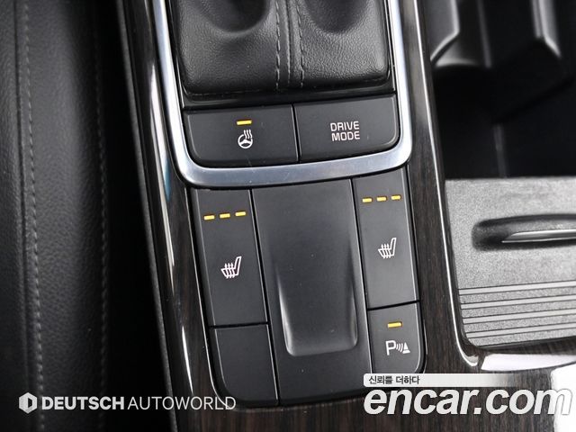 Kia K5 2018 — photo 17