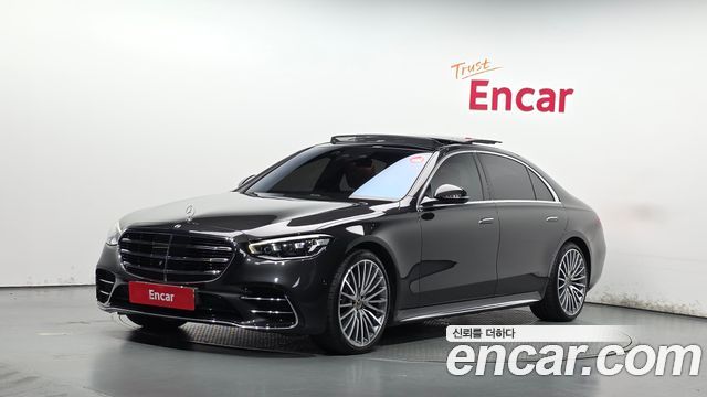 Mercedes-Benz S-Class 2023 — photo 1