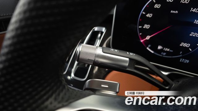 Mercedes-Benz S-Class 2023 — photo 30