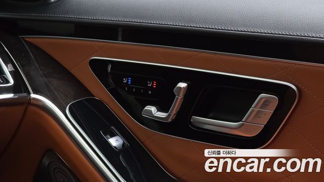 Mercedes-Benz S-Class 2023 — photo 37