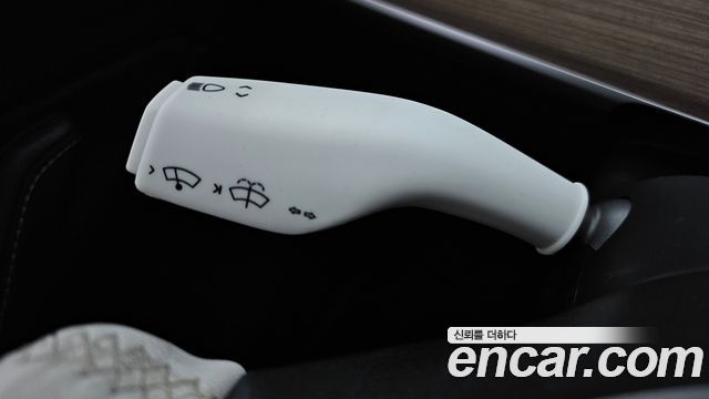 Tesla Model Y 2021 — photo 29