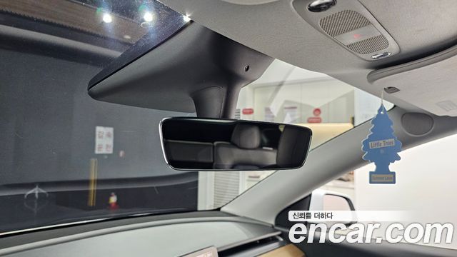 Tesla Model Y 2021 — photo 30