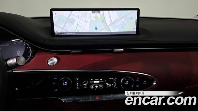 Genesis GV70 2022 — photo 18