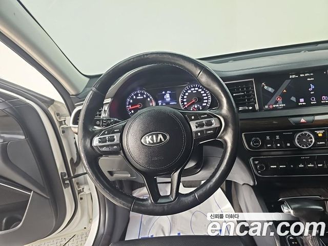 Kia K7 2019 — photo 9