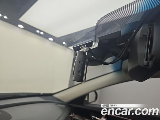 Kia K7 2019 — photo 13