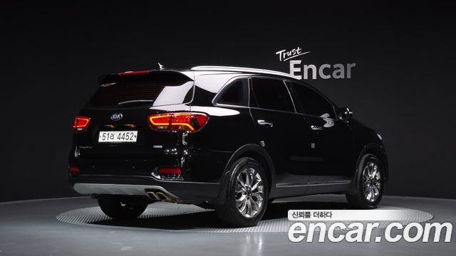 Kia Sorento 2018 — photo 2