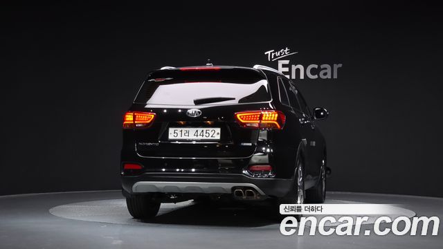 Kia Sorento 2018 — photo 4