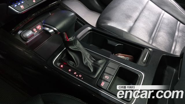 Kia Sorento 2018 — photo 12