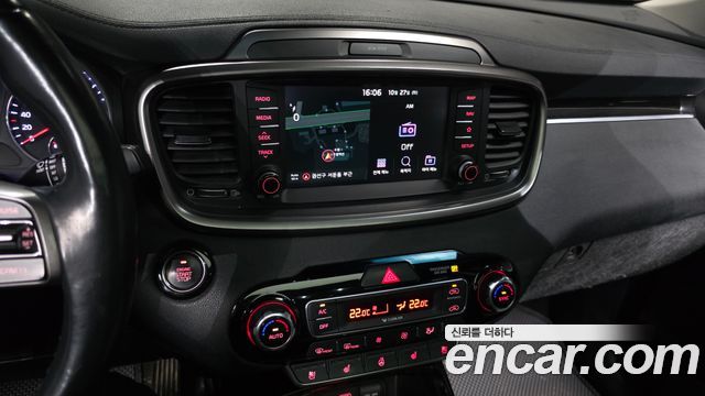 Kia Sorento 2018 — photo 20