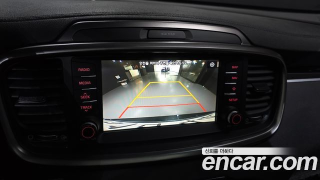 Kia Sorento 2018 — photo 21
