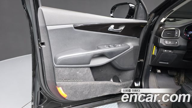 Kia Sorento 2018 — photo 14