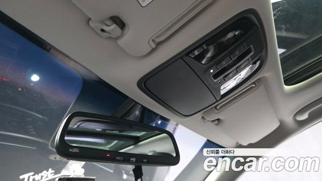 Kia Sorento 2018 — photo 32