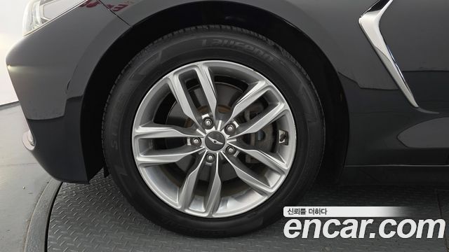 Genesis G70 2019 — photo 5