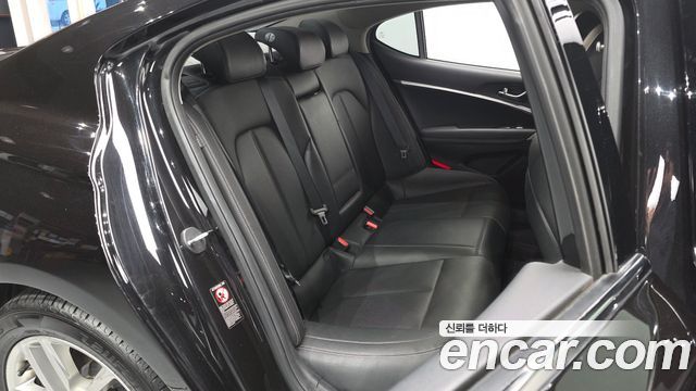 Genesis G70 2019 — photo 18