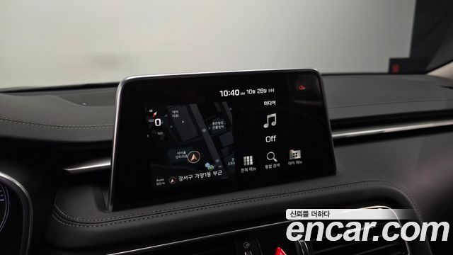 Genesis G70 2019 — photo 21