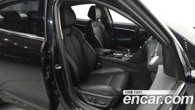 Genesis G70 2019 — photo 16