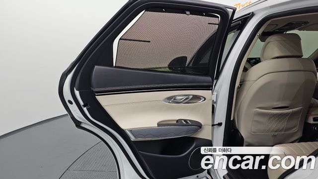 Genesis GV70 2024 — photo 15