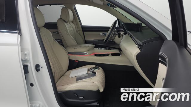 Genesis GV70 2024 — photo 16