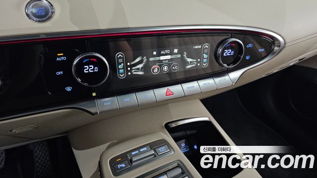 Genesis GV70 2024 — photo 27