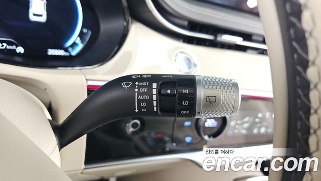 Genesis GV70 2024 — photo 28