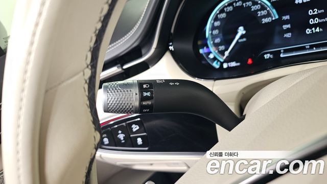 Genesis GV70 2024 — photo 29