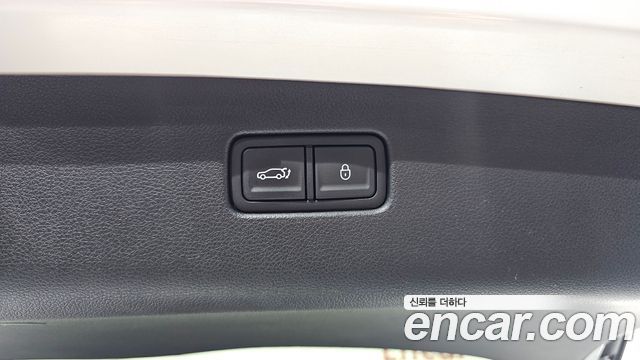 Genesis GV70 2024 — photo 33