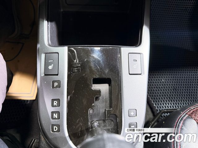 Kia Porte 2010 — photo 9
