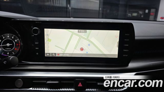 Kia K5 2023 — photo 20
