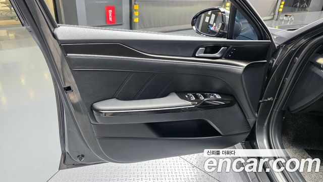 Kia K5 2023 — photo 14