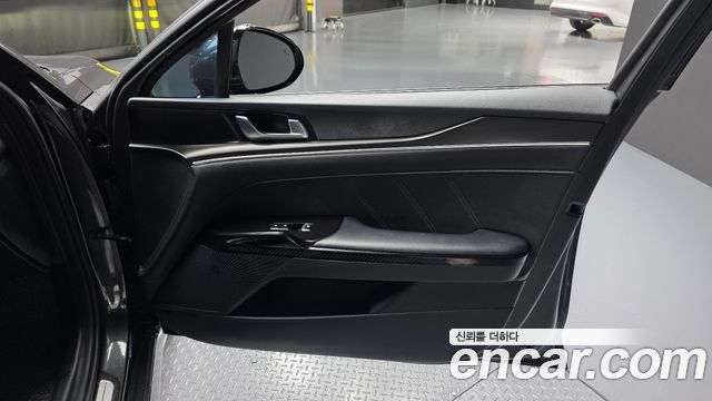 Kia K5 2023 — photo 15