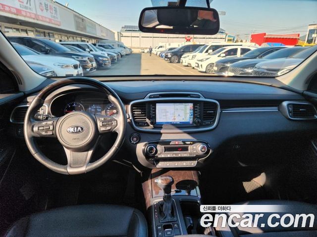 Kia Sorento 2016 — photo 14