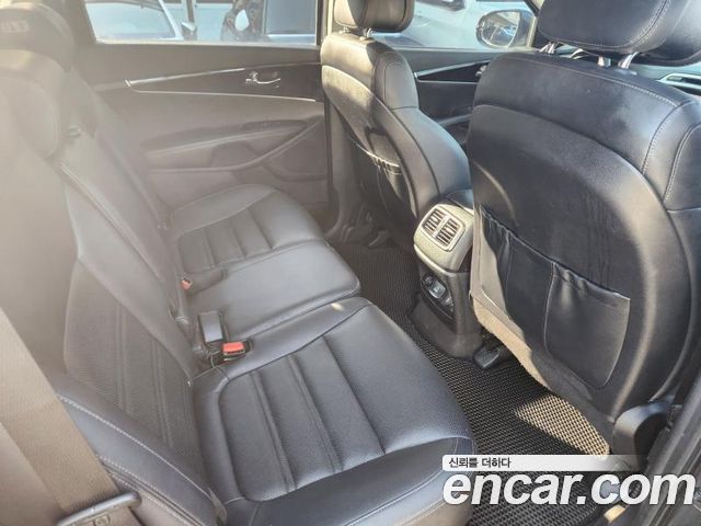 Kia Sorento 2016 — photo 16