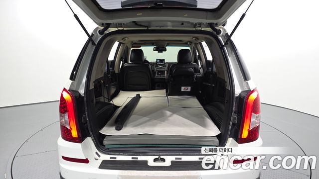 KG Mobility Rexton 2017 — photo 26