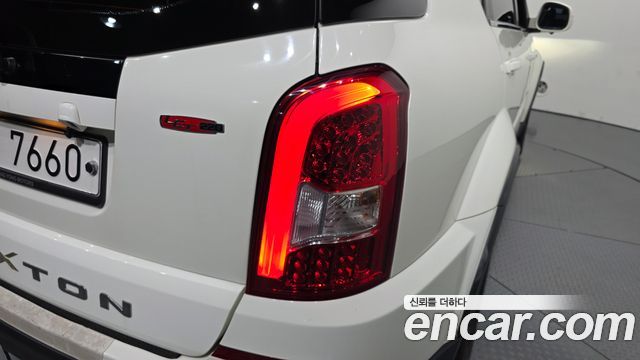 KG Mobility Rexton 2017 — photo 9