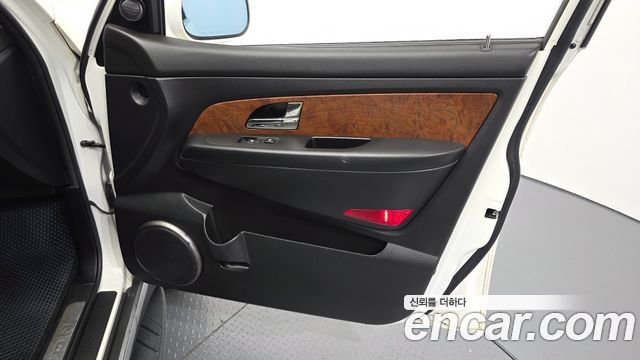 KG Mobility Rexton 2017 — photo 14