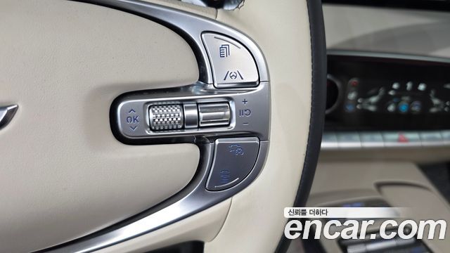 Genesis GV70 2023 — photo 22
