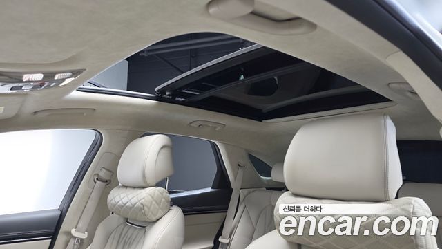 Genesis GV70 2023 — photo 23