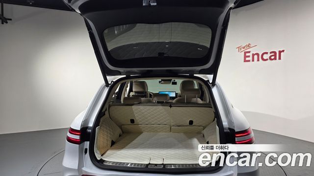 Genesis GV70 2023 — photo 25