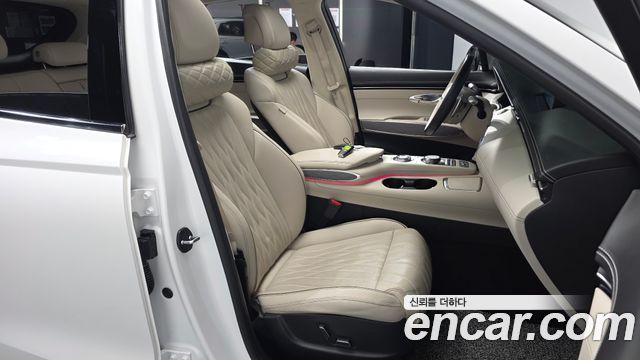 Genesis GV70 2023 — photo 16