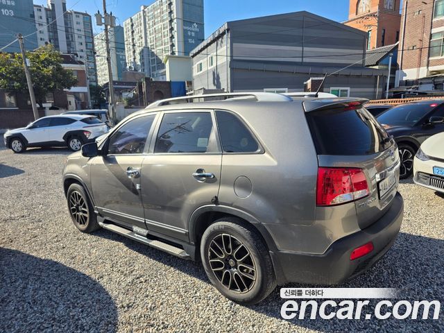 Kia Sorento 2010 — photo 4
