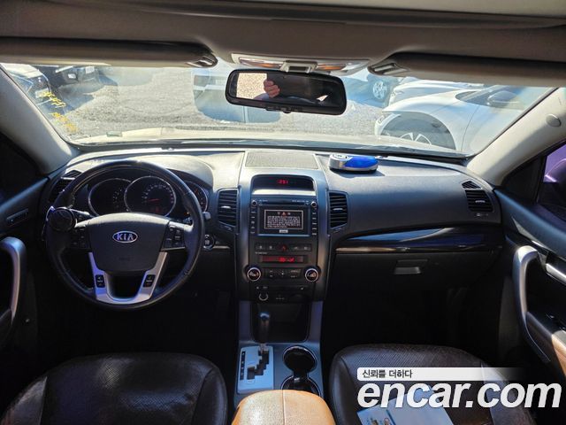 Kia Sorento 2010 — photo 8