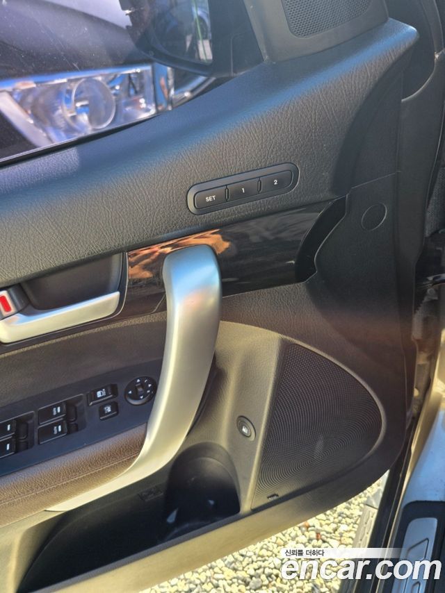 Kia Sorento 2010 — photo 11