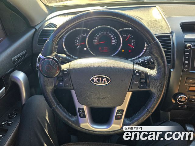 Kia Sorento 2010 — photo 14