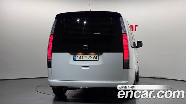 Hyundai Staria 2022 — photo 4