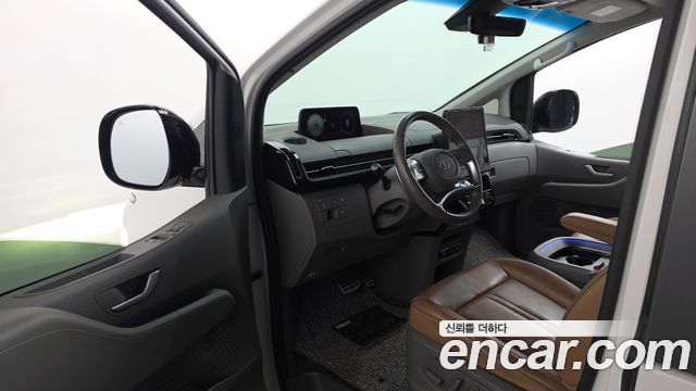 Hyundai Staria 2022 — photo 13