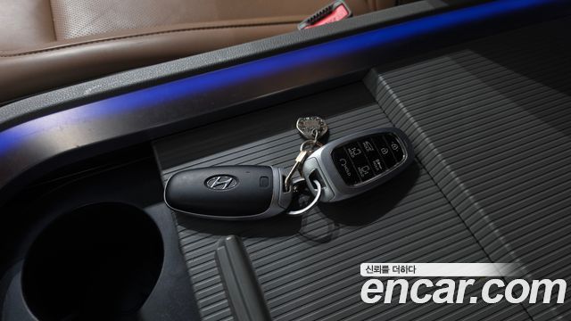 Hyundai Staria 2022 — photo 21